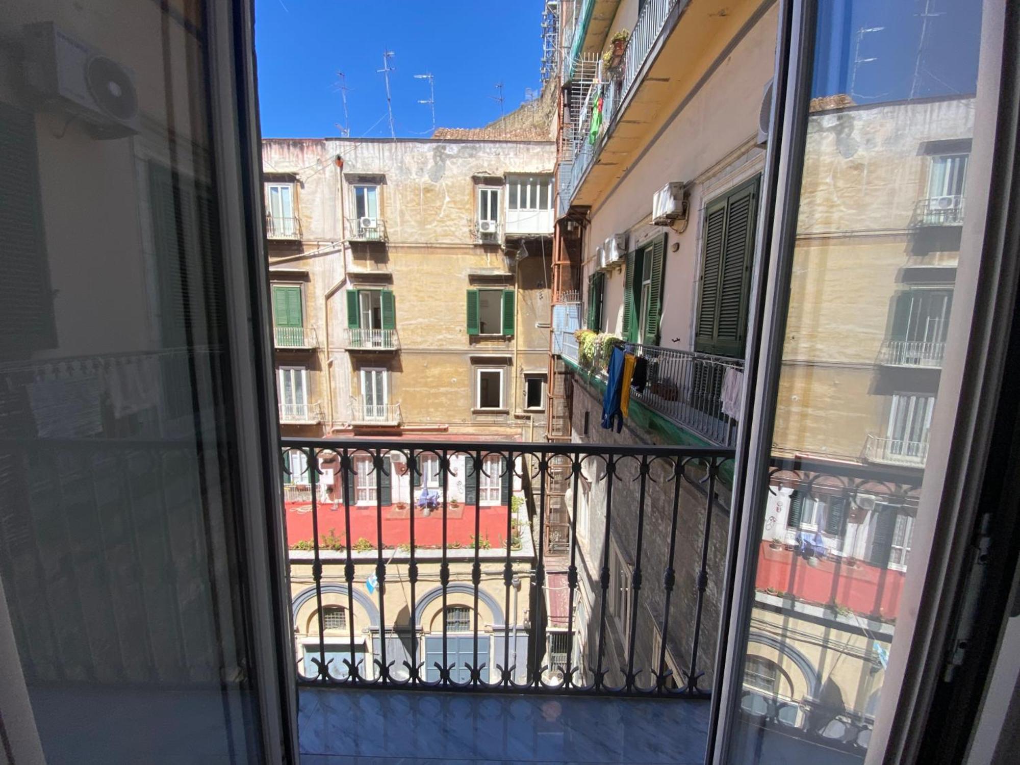 Ludben Dante Hotel Nápoly Kültér fotó