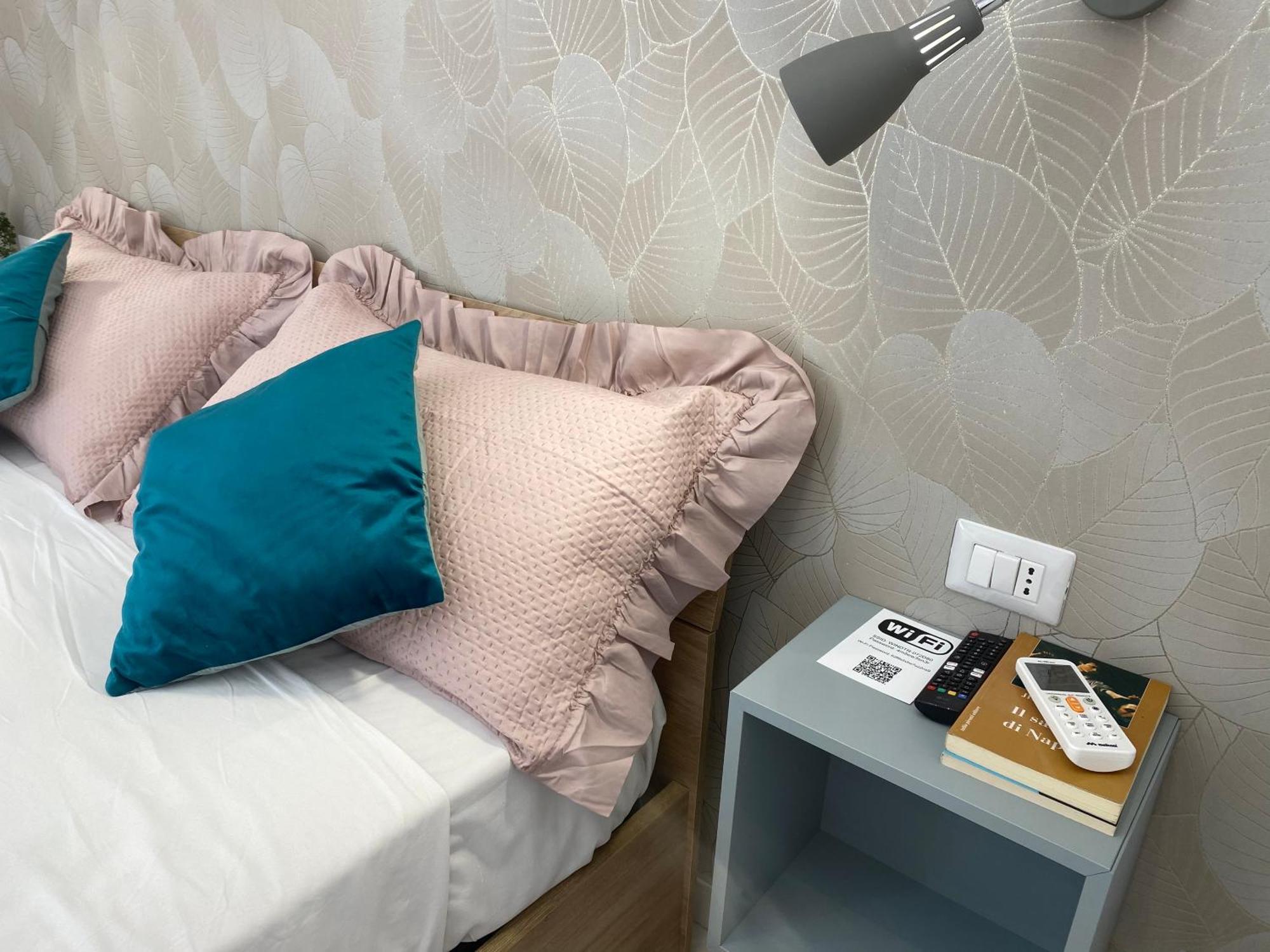 Ludben Dante Hotel Nápoly Kültér fotó