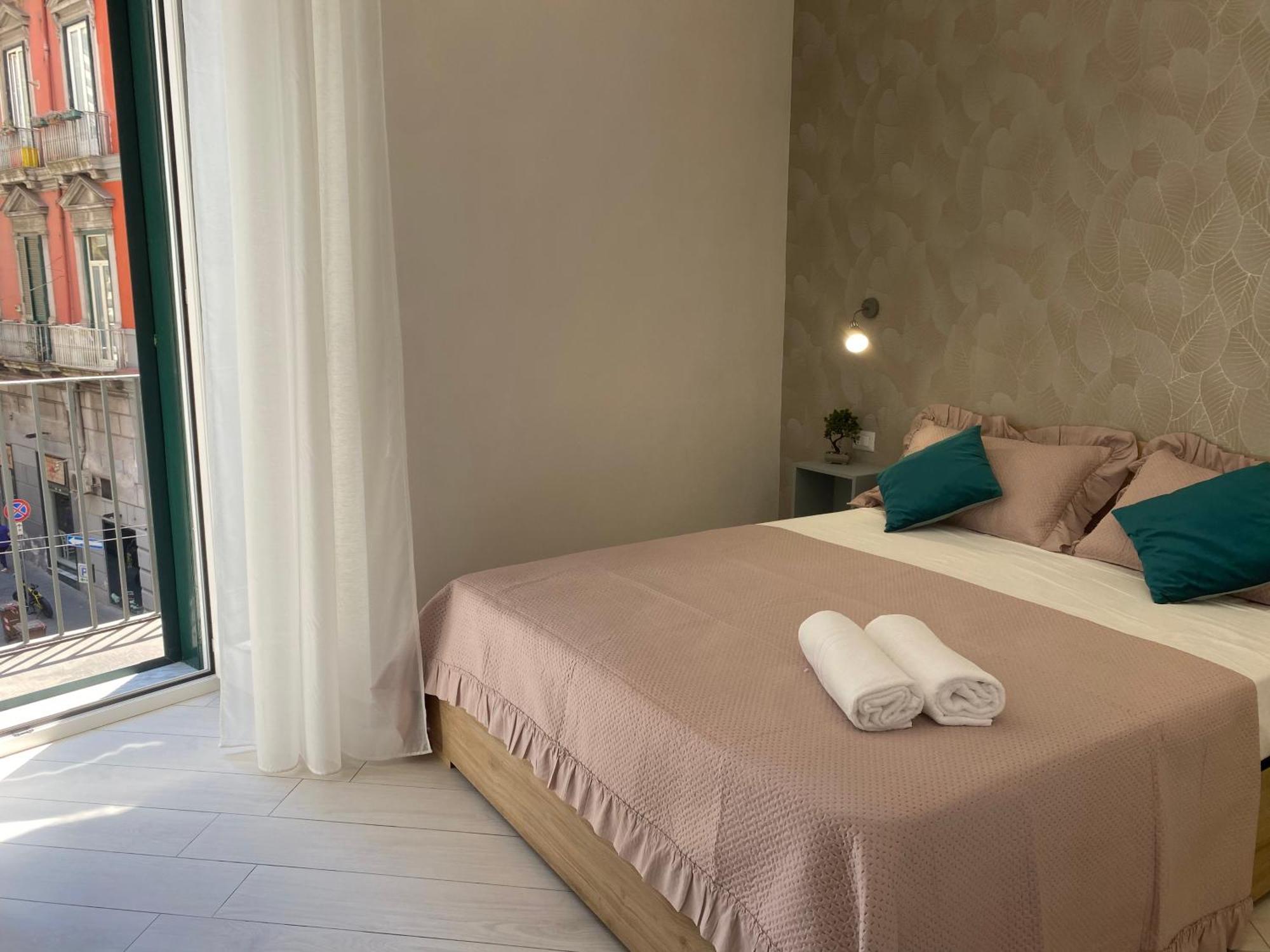 Ludben Dante Hotel Nápoly Kültér fotó